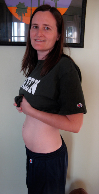 IMG_2131_640.jpg - Melissa showing a tiny bump